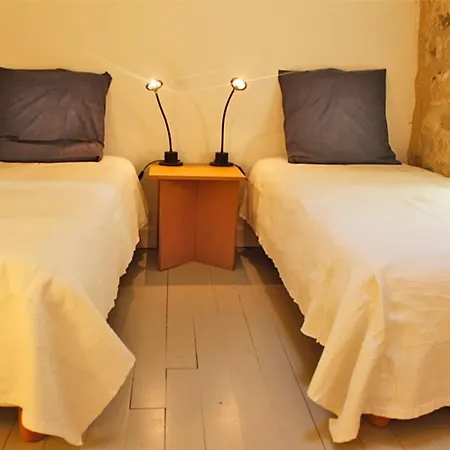 Holiday home Grand Les Cayrols, Piscine Livers-Cazelles