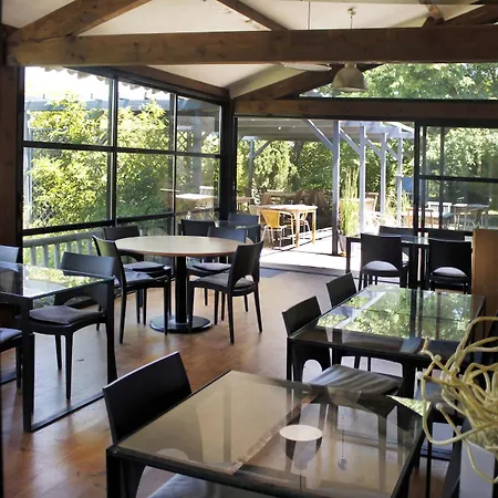 Dom wakacyjny Grand Les Cayrols, Piscine Livers-Cazelles