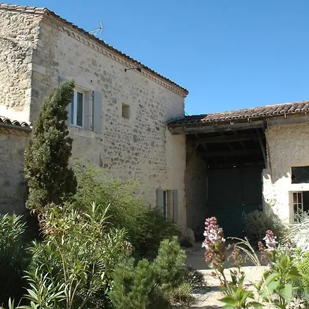 Grand Les Cayrols, Piscine Dom wakacyjny